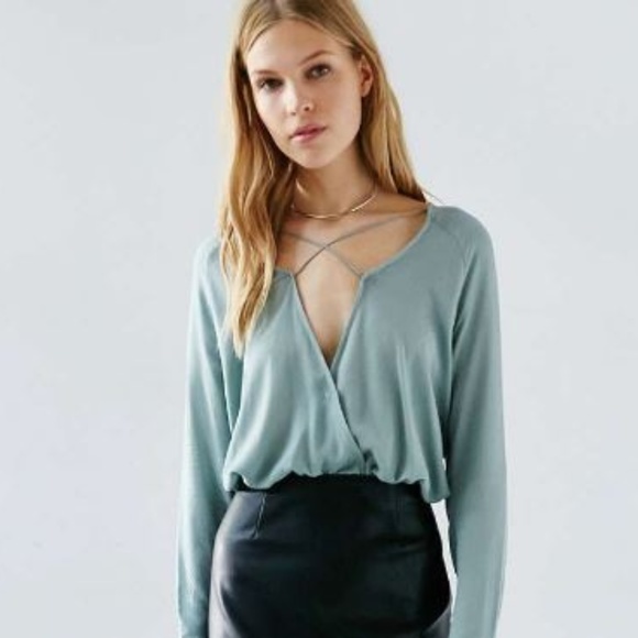 Anthropologie Tops - Silence + Noise Mayfair Crossover Top
